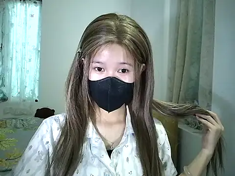 Snapshot of thithi8369 chatting on 02/12/26, 02:33 thithi8369 online show from 02/12/26, 02:33