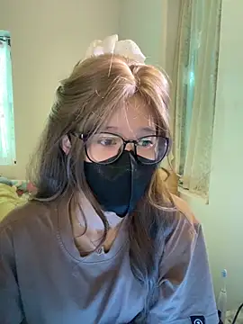 Snapshot of thithi8369 chatting on 10/03/25, 03:52 thithi8369 online show from 10/03/25, 03:52