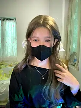 Snapshot of thithi8369 chatting on 10/31/25, 03:14 thithi8369 online show from 10/31/25, 03:14