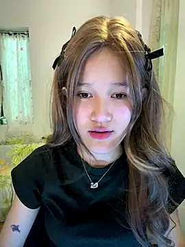 Snapshot of thithi8369 chatting on 09/11/25, 09:20 thithi8369 online show from 09/11/25, 09:20