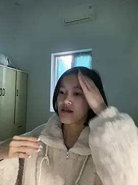 Snapshot of thithi8369 chatting on 02/08/25, 04:25 thithi8369 online show from 02/08/25, 04:25