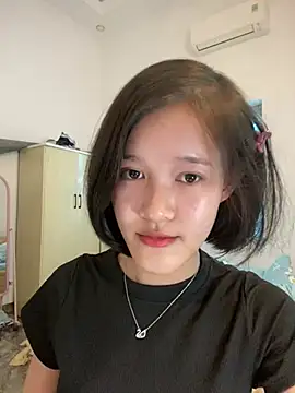 Snapshot of thithi8369 chatting on 03/22/25, 04:45 thithi8369 online show from 03/22/25, 04:45