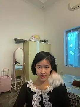 Snapshot of thithi8369 chatting on 12/25/24, 04:22 thithi8369 online show from 12/25/24, 04:22