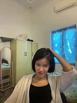 Snapshot of thithi8369 chatting on 12/04/24, 05:21 thithi8369 online show from 12/04/24, 05:21