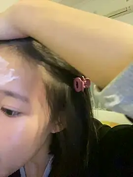 Snapshot of thithi8369 chatting on 12/27/24, 10:16 thithi8369 online show from 12/27/24, 10:16