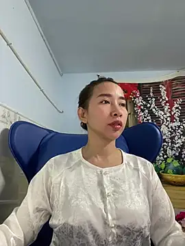 Snapshot of Cherry_6969 chatting on 03/11/25, 07:46 Cherry 6969 online show from 03/11/25, 07:46