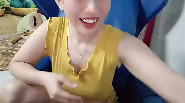 Snapshot of Cherry_6969 chatting on 03/19/25, 01:21 Cherry 6969 online show from 03/19/25, 01:21