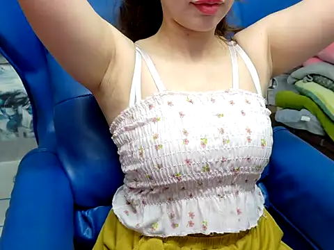 Snapshot of Cherry_6969 chatting on 10/10/25, 01:50 Cherry 6969 online show from 10/10/25, 01:50