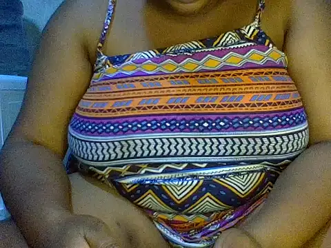 zoey10 online show from 10/21/25, 06:29