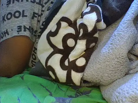 zoey10 online show from 10/15/25, 05:17