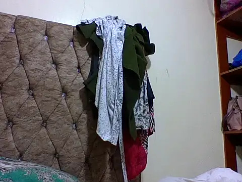 zoey10 online show from 02/24/26, 06:20