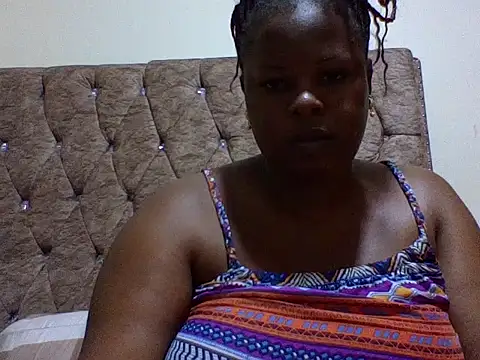 zoey10 online show from 12/23/25, 06:56