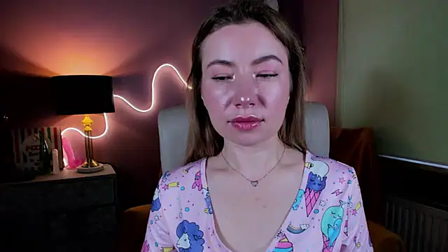 Mia Tasty online show from 11/15/25, 08:07