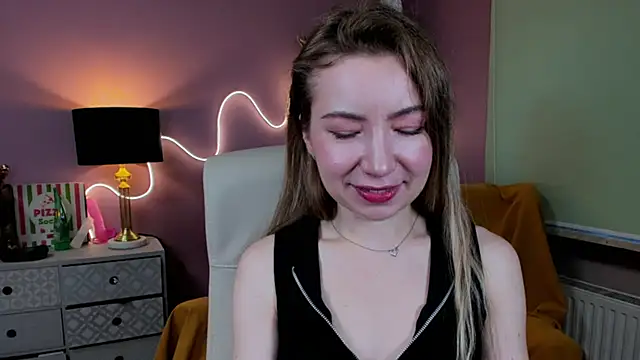 Mia Tasty online show from 11/27/25, 07:42