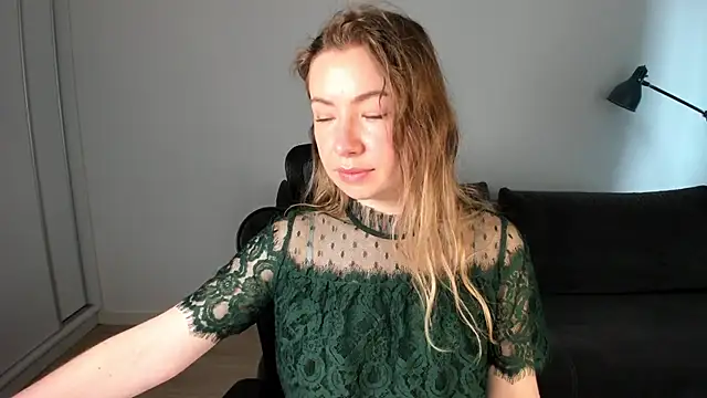 Mia Tasty online show from 03/12/26, 07:56