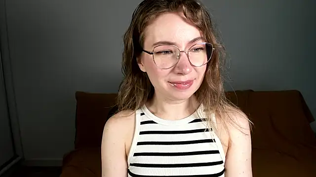 Snapshot of Mia_Tasty chatting on 07/18/26, 06:44 Mia Tasty online show from 07/18/26, 06:44