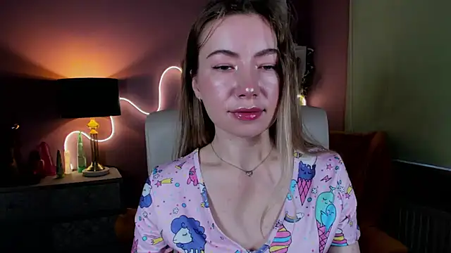 Mia Tasty online show from 10/25/25, 06:34