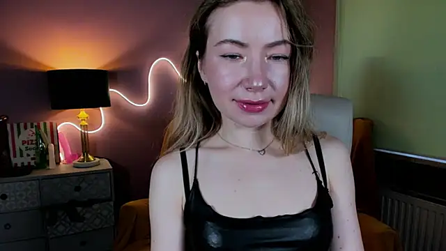 Mia Tasty online show from 11/08/25, 07:56