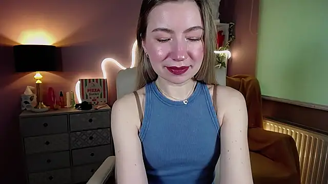 Mia Tasty online show from 03/14/25, 07:37