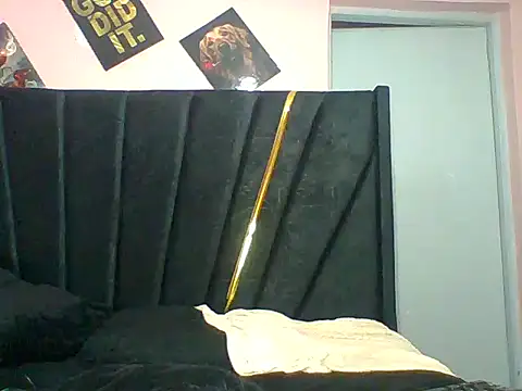Snapshot of sweetcum chatting on 10/08/25, 06:48 sweetcum online show from 10/08/25, 06:48