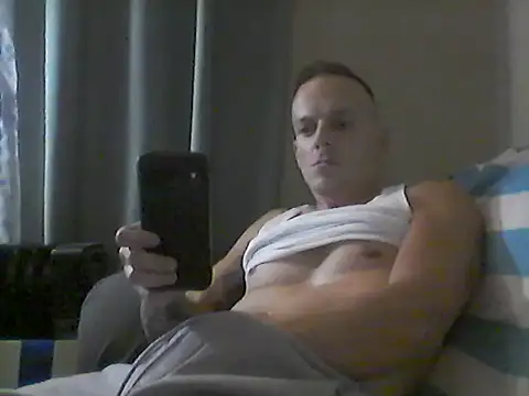 Snapshot of Rollinhard6969 chatting on 10/11/25, 02:29 Rollinhard6969 online show from 10/11/25, 02:29