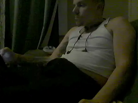 Snapshot of Rollinhard6969 chatting on 12/21/24, 12:59 Rollinhard6969 online show from 12/21/24, 12:59