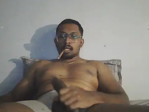 chennaibull101 online show from 10/28/25, 09:19