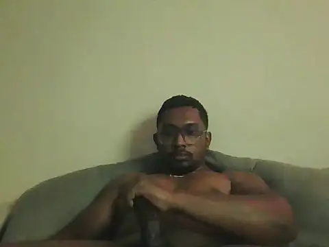 Snapshot of chennaibull101 chatting on 05/14/26, 10:45 chennaibull101 online show from 05/14/26, 10:45