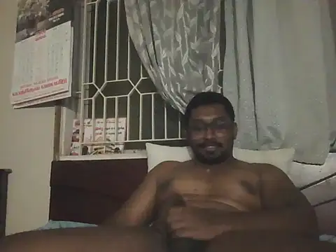 Snapshot of chennaibull101 chatting on 06/10/26, 06:42 chennaibull101 online show from 06/10/26, 06:42