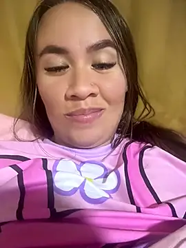 Snapshot of Emiily_lee chatting on 05/02/26, 04:50 Emiily lee online show from 05/02/26, 04:50