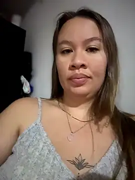 Snapshot of Emiily_lee chatting on 06/29/26, 09:49 Emiily lee online show from 06/29/26, 09:49