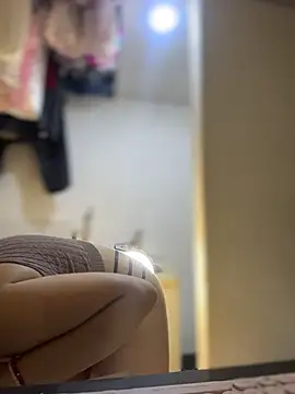 Emiily lee online show from 03/04/26, 09:06