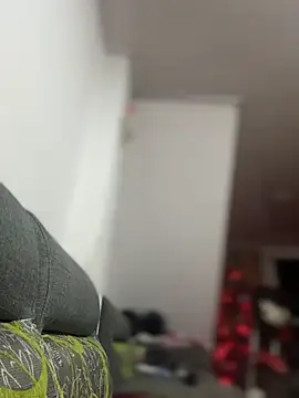 Emiily lee online show from 12/01/25, 07:09