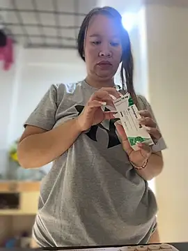 Emiily lee online show from 02/21/26, 09:33