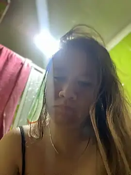 Emiily lee online show from 11/14/25, 09:13