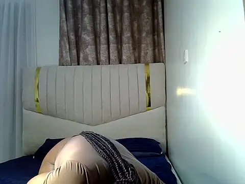 Snapshot of pretty_hearty chatting on 03/08/26, 02:04 pretty hearty online show from 03/08/26, 02:04