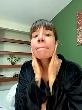 iriiina veneno online show from 11/14/25, 10:35