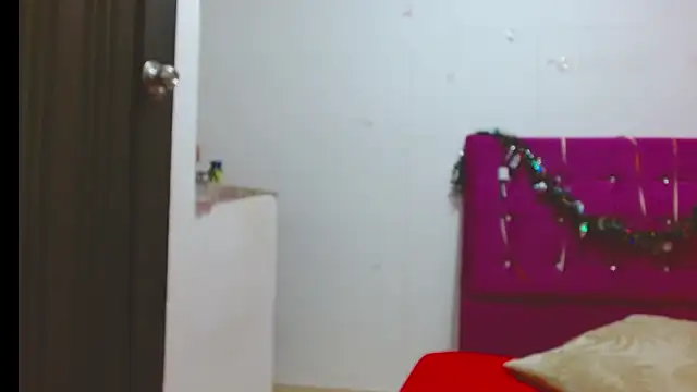 chantalsemenova1 online show from 11/27/25, 02:01