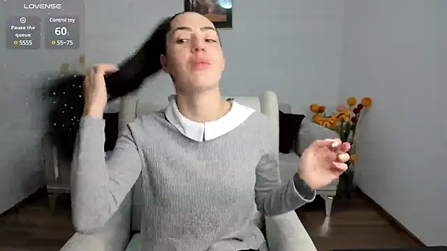 Snapshot of Emmapmg chatting on 02/03/25, 10:14 Emmapmg online show from 02/03/25, 10:14