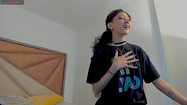 BonnieCute  online show from 02/21/26, 07:16