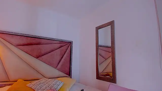 BonnieCute  online show from 02/10/26, 11:48