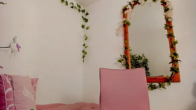 BonnieCute  online show from 04/08/26, 07:48