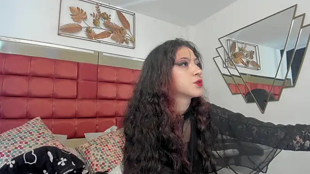 Snapshot of BonnieCute_ chatting on 06/30/26, 01:33 BonnieCute online show from 06/30/26, 01:33