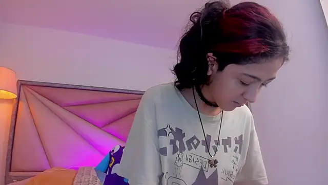 BonnieCute  online show from 11/12/25, 11:41