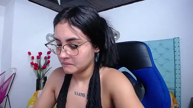 Snapshot of antonella_sweetlittle chatting on 02/26/26, 10:48 antonella sweetlittle online show from 02/26/26, 10:48