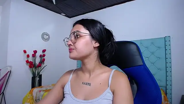 Snapshot of antonella_sweetlittle chatting on 02/28/26, 11:21 antonella sweetlittle online show from 02/28/26, 11:21