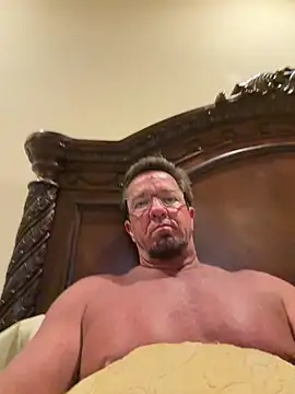 Snapshot of sluttydylan chatting on 06/16/26, 07:19 sluttydylan online show from 06/16/26, 07:19