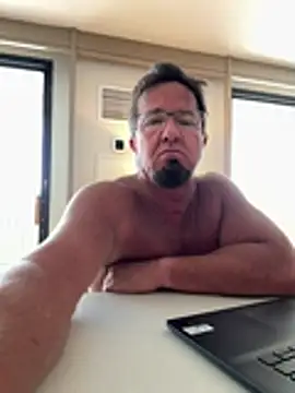 sluttydylan online show from 04/07/26, 09:49