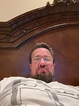 sluttydylan online show from 10/30/25, 04:00