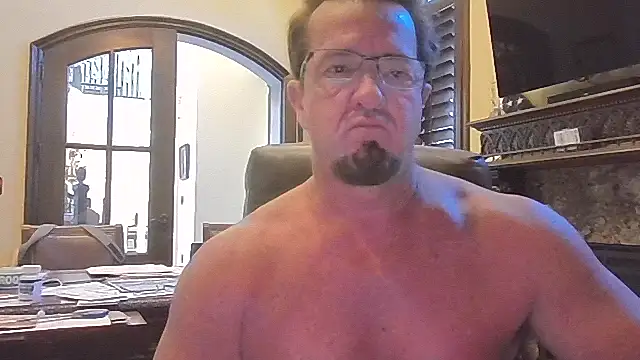 Snapshot of sluttydylan chatting on 04/29/26, 05:41 sluttydylan online show from 04/29/26, 05:41